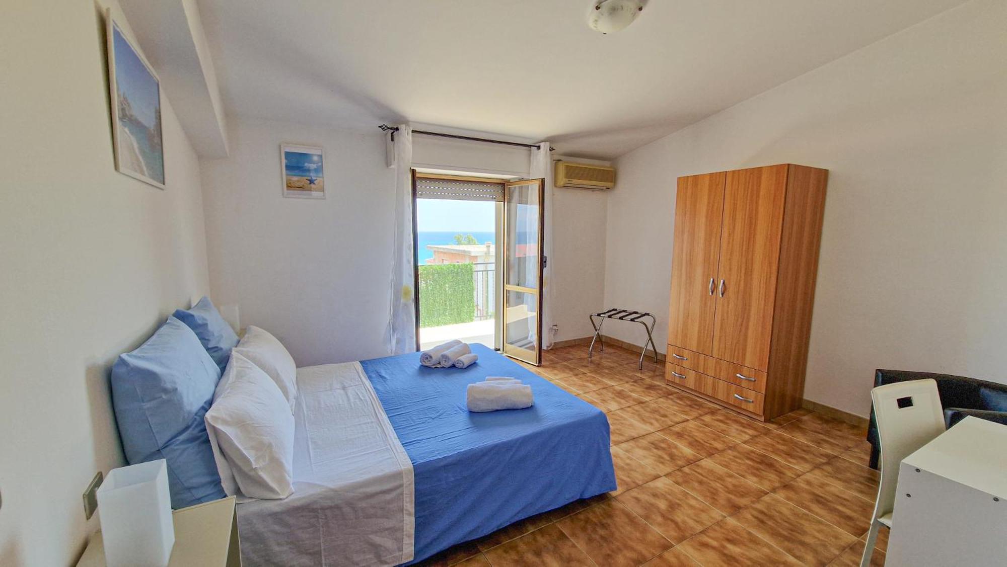 Blue Horizon - Seaside Apartment 120M To The Beach - Air Conditioning - Wi-Fi - View - Free Parking Santa Caterina Dello Ionio Marina Εξωτερικό φωτογραφία